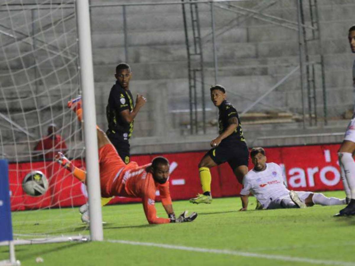 Bota de Oro, bellezas, locura de Bengtson, queja y tristeza en Real España