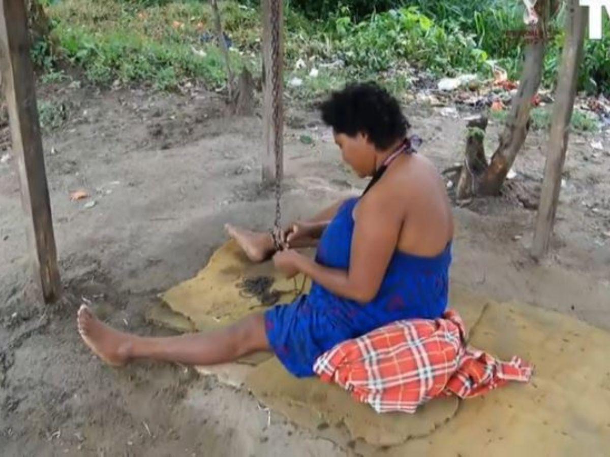 Tras perder a su bebé, mujer vive encadenada por su agresividad en bordos de San Pedro Sula
