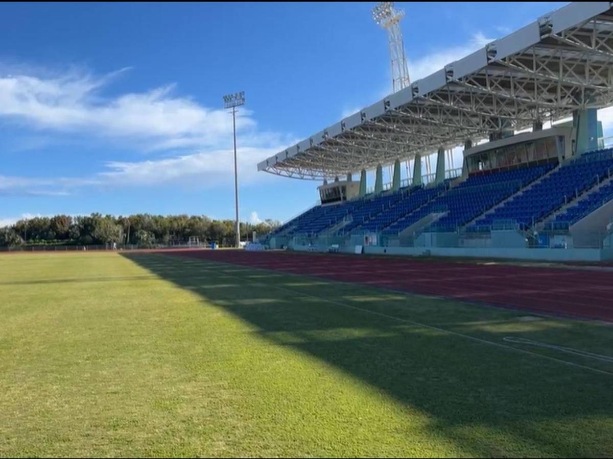La fea cancha en la que Honduras jugará ante Bermudas por ir a Copa Oro