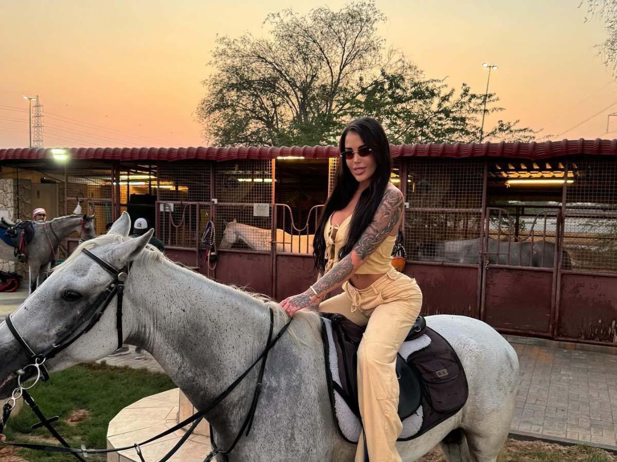 ¿La lanzaron? Quién era Kauana Bilhar, la influencer que cayó desde el piso 27 de un edificio