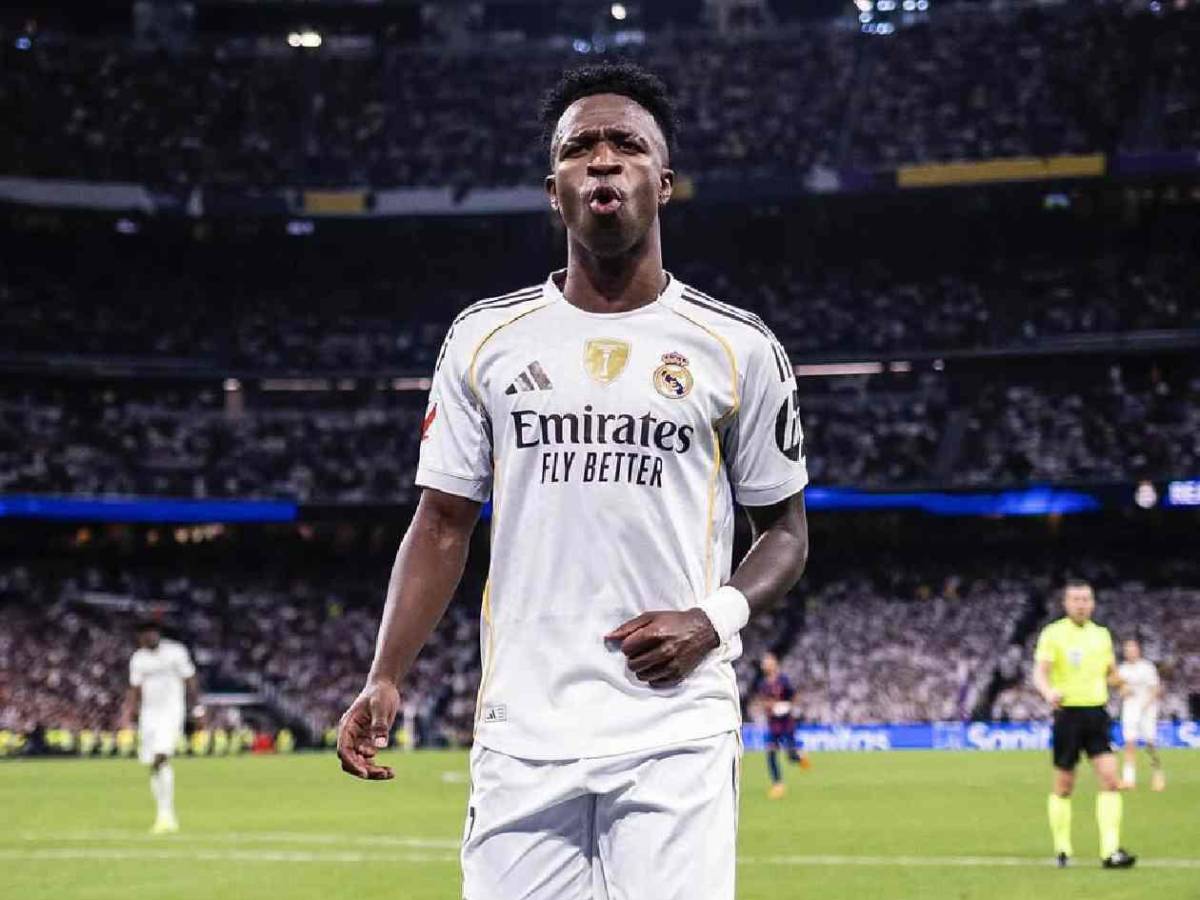 Se ofrece al Real Madrid, inesperada oferta a Vini y regresa al Barcelona