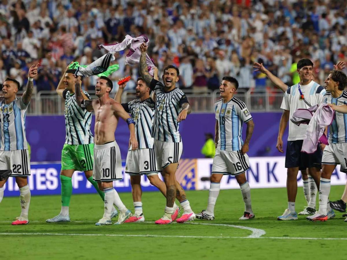 Otra ayuda a Argentina, fuerte cruce de Messi con árbitro, agresión y apareció su enemigo