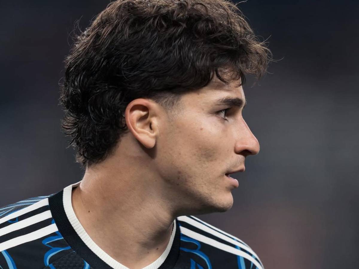 Mercado: ¿Traición de Julián Álvarez? Acepta fichar por impensado equipo y sufre Barcelona