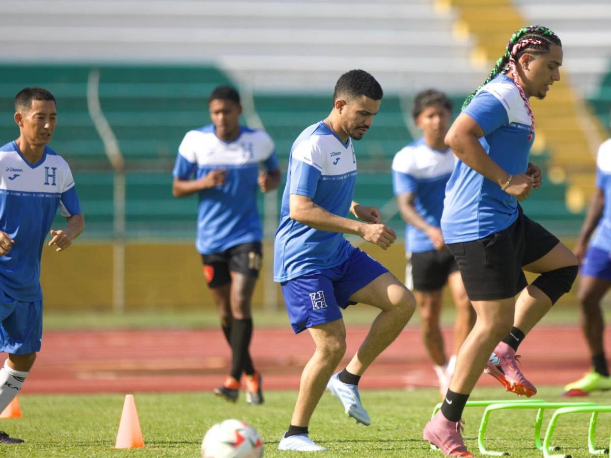 Famoso mundialista se une y pule a tiktokers de la selección de Honduras