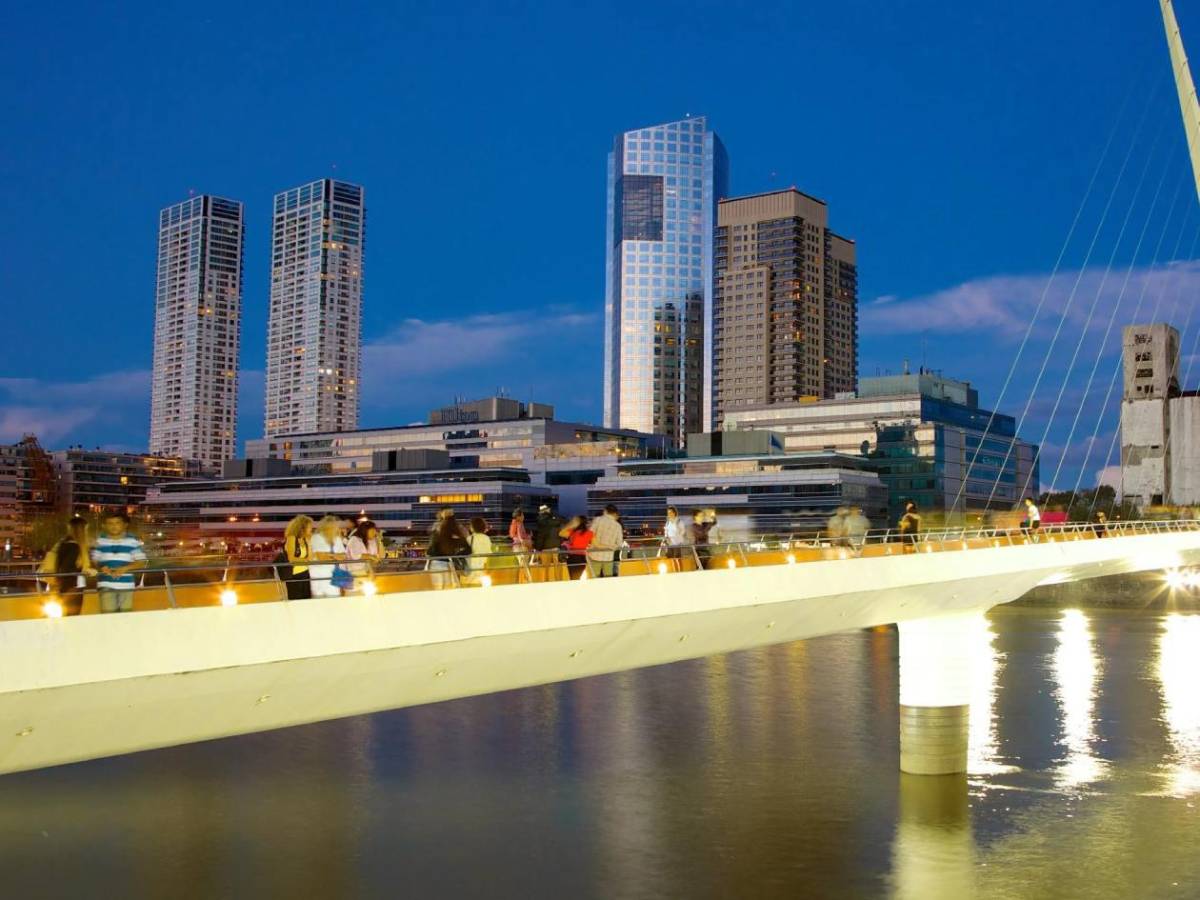 Rodrigo Auzmendi sorprende a Laura Meza: Así es el curioso lugar donde la llevó a vivir