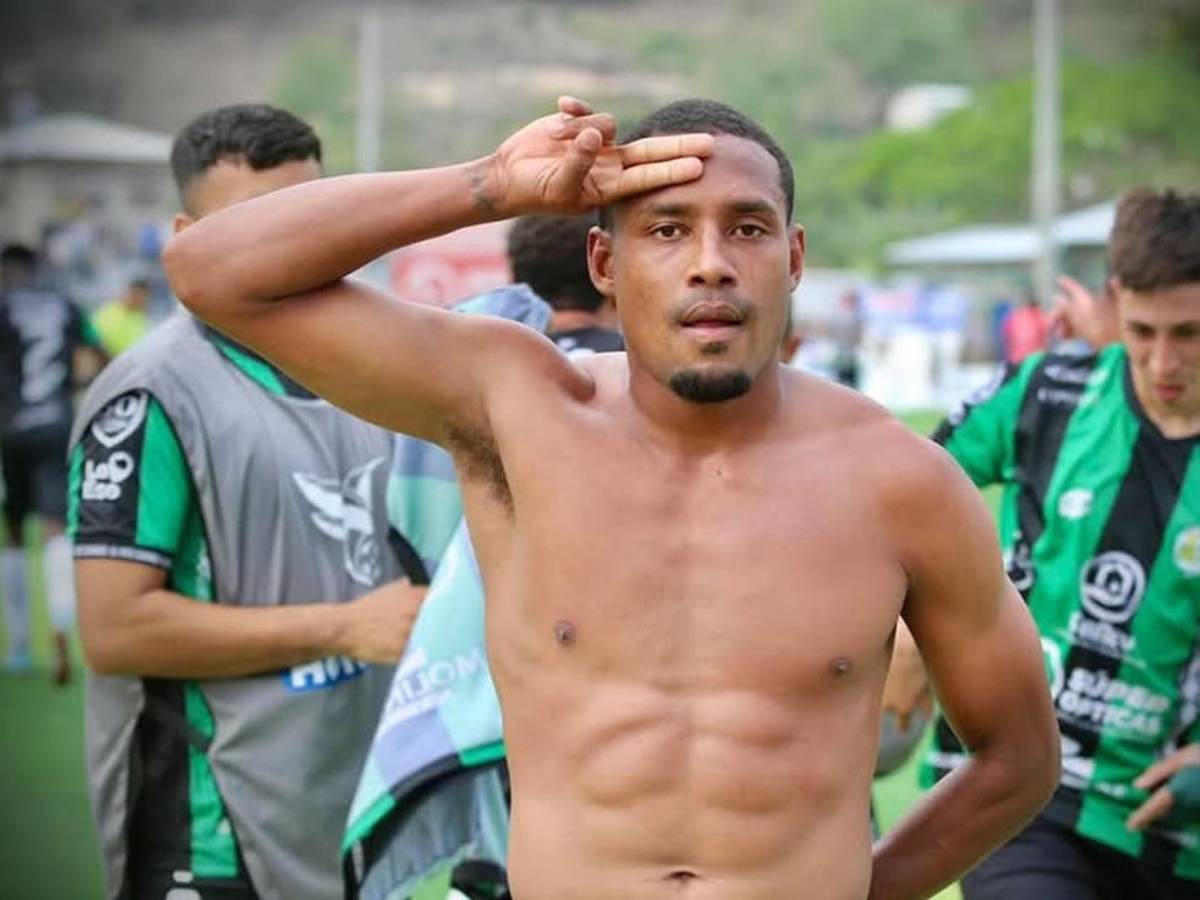 Rueda cambia medio equipo: el 11 titular de Honduras contra El Salvador en la Copa Oro