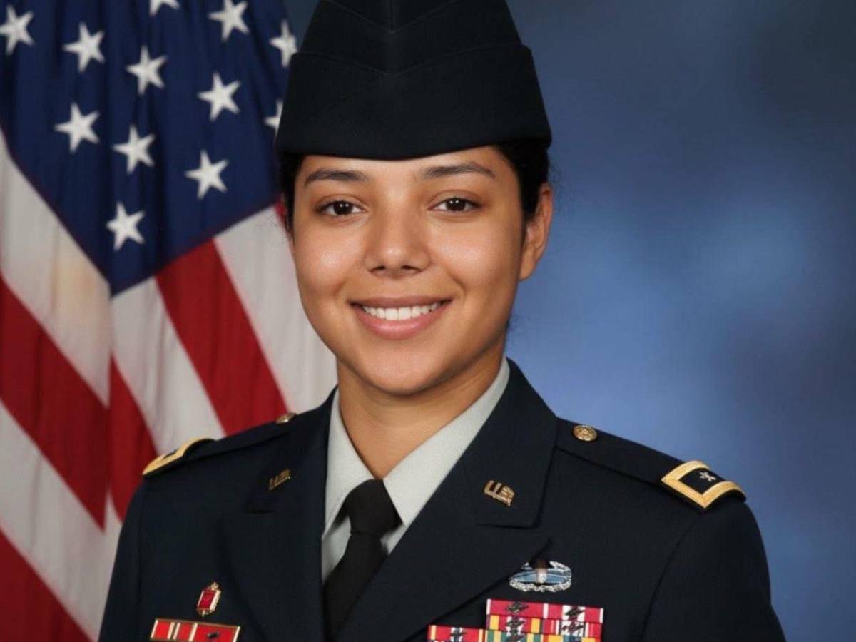 Hondureña Dunia Santos anuncia su retiro del ARMY de USA y revela la razón