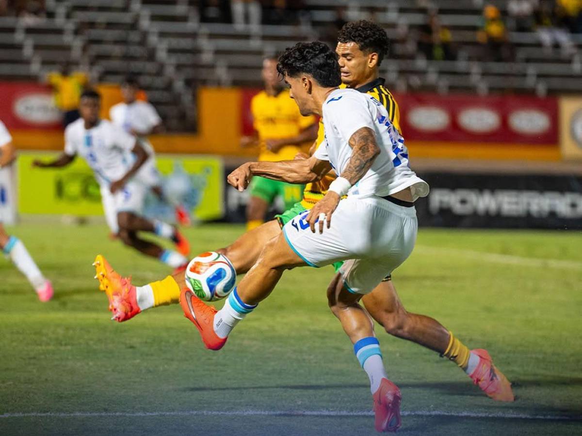 Keyrol se desahogó llorando, polémica contra Honduras y así fue el histórico triunfo en Jamaica
