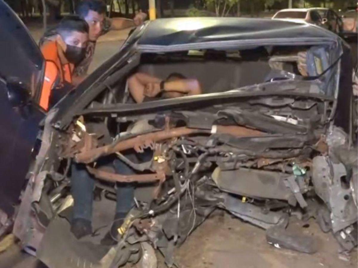 Dos oficiales heridos tras fuerte accidente en Tegucigalpa