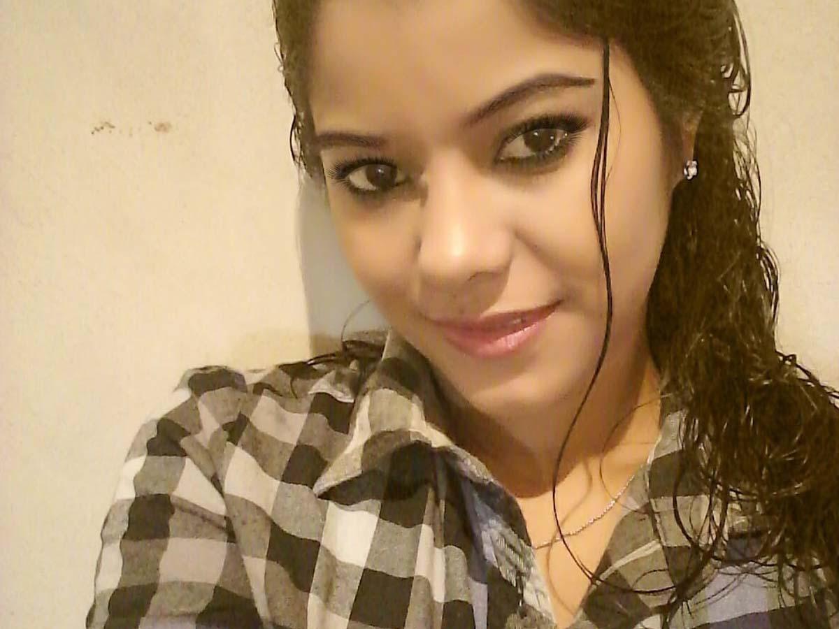 Julissa Lanza luchó durante 12 días por su vida para seguir junto a sus tres hijos en Olancho