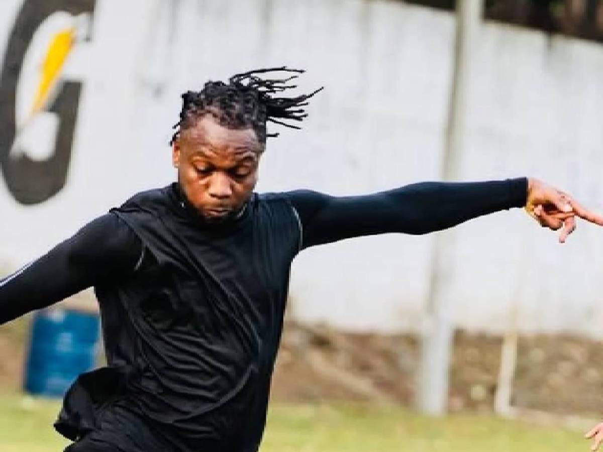 Futbolista hondureño revela cómo pagaba fiestas y lo que hizo con sus amigos
