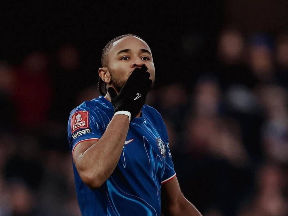 Mercado: Vinicius pide irse y Real Madrid toma decisión; dos salidas en Barcelona