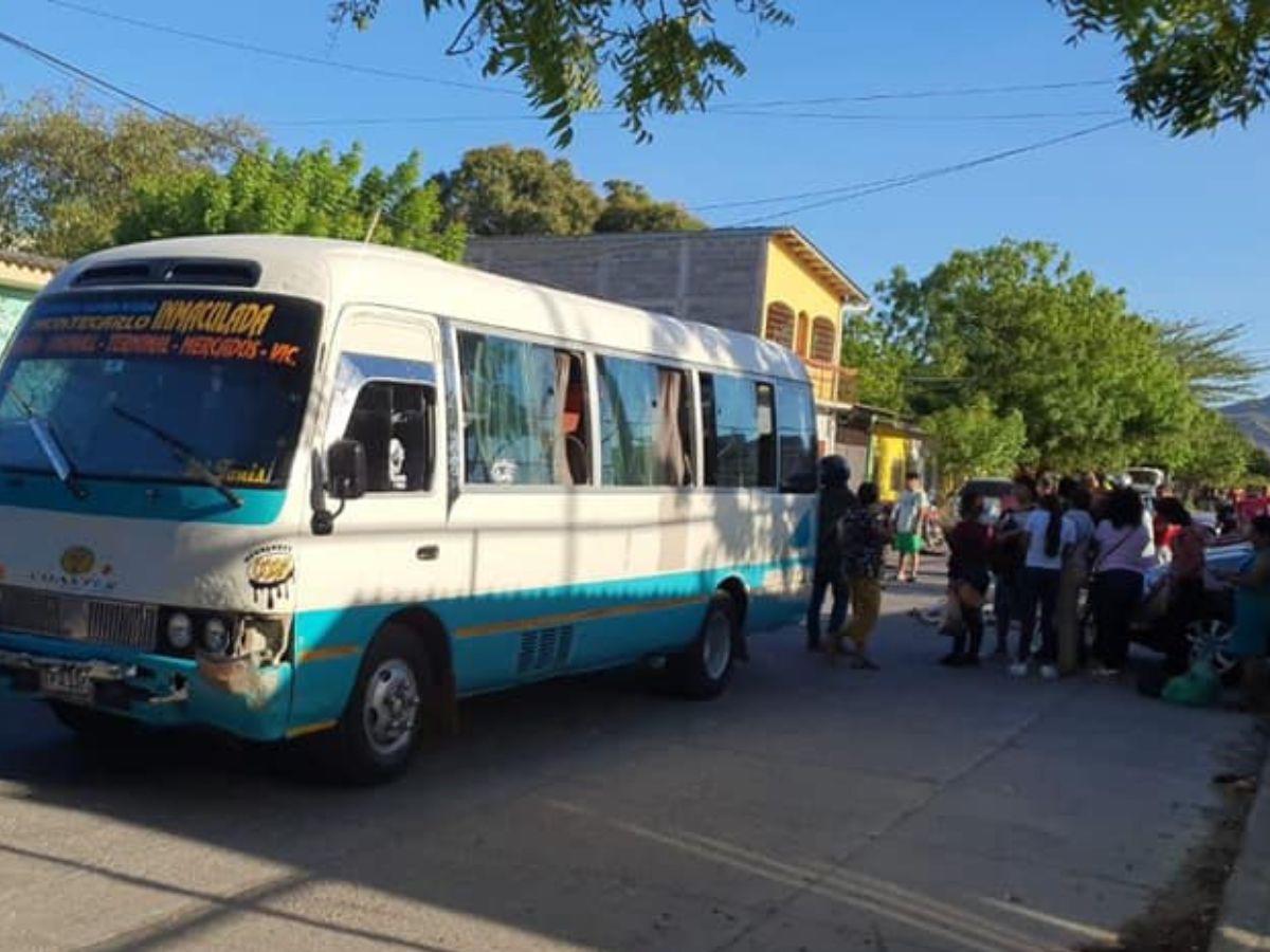 Video: Anciano muere atropellado por un bus en Choluteca