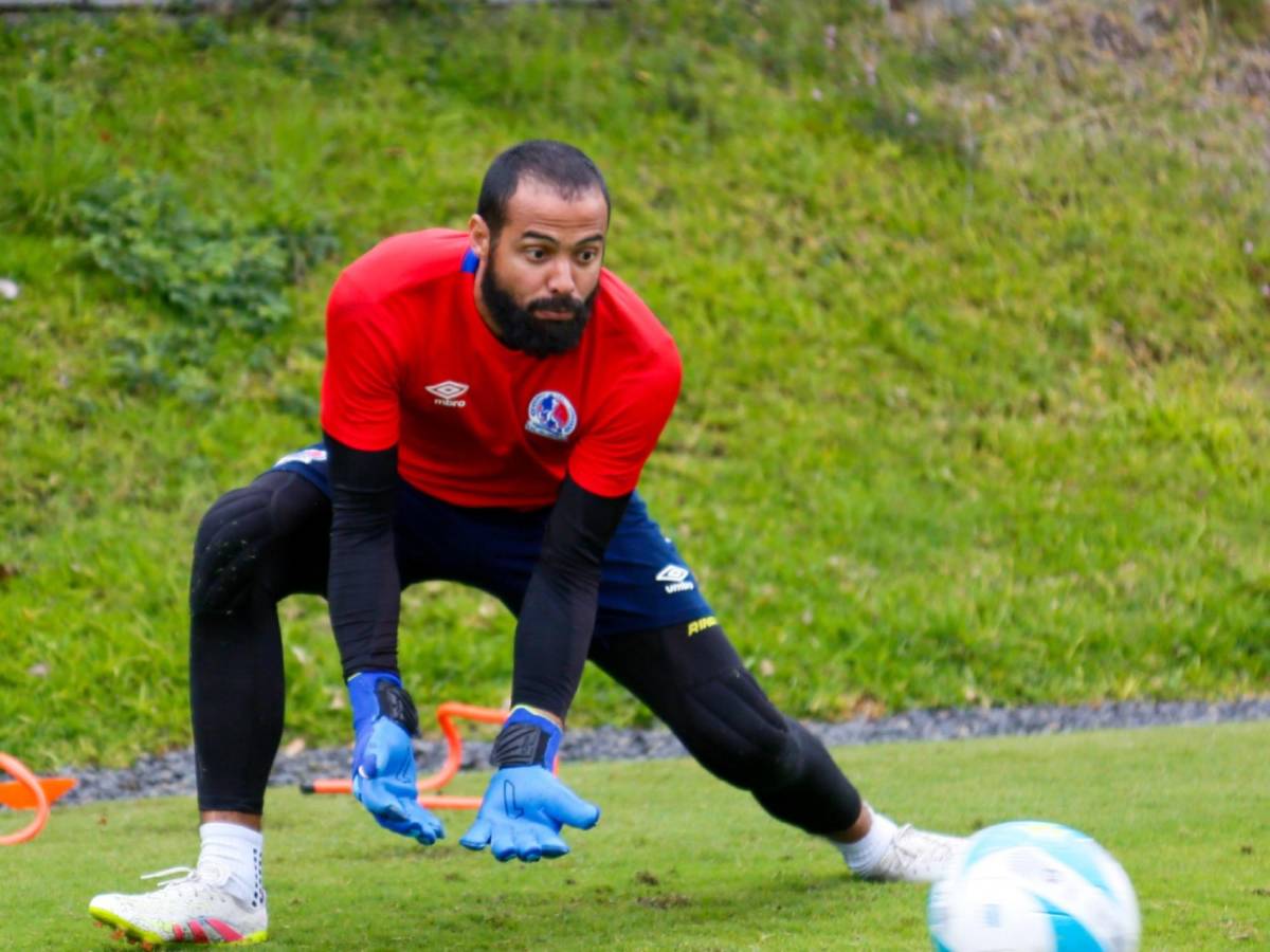 Edrick Menjívar revela altercado con Carlos Prono y el club histórico que lo llamó