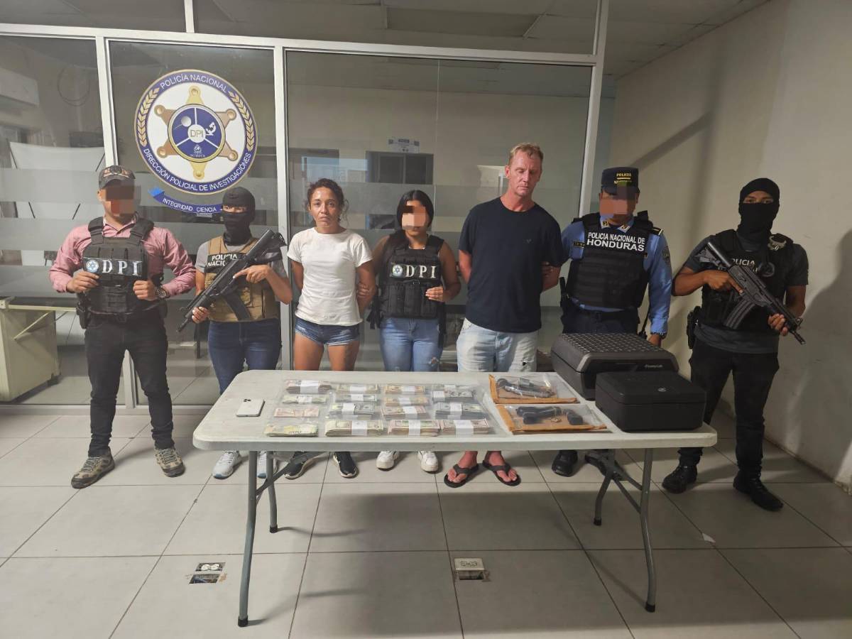 Capturan a canadiense y hondureña con 97 mil dólares en La Ceiba