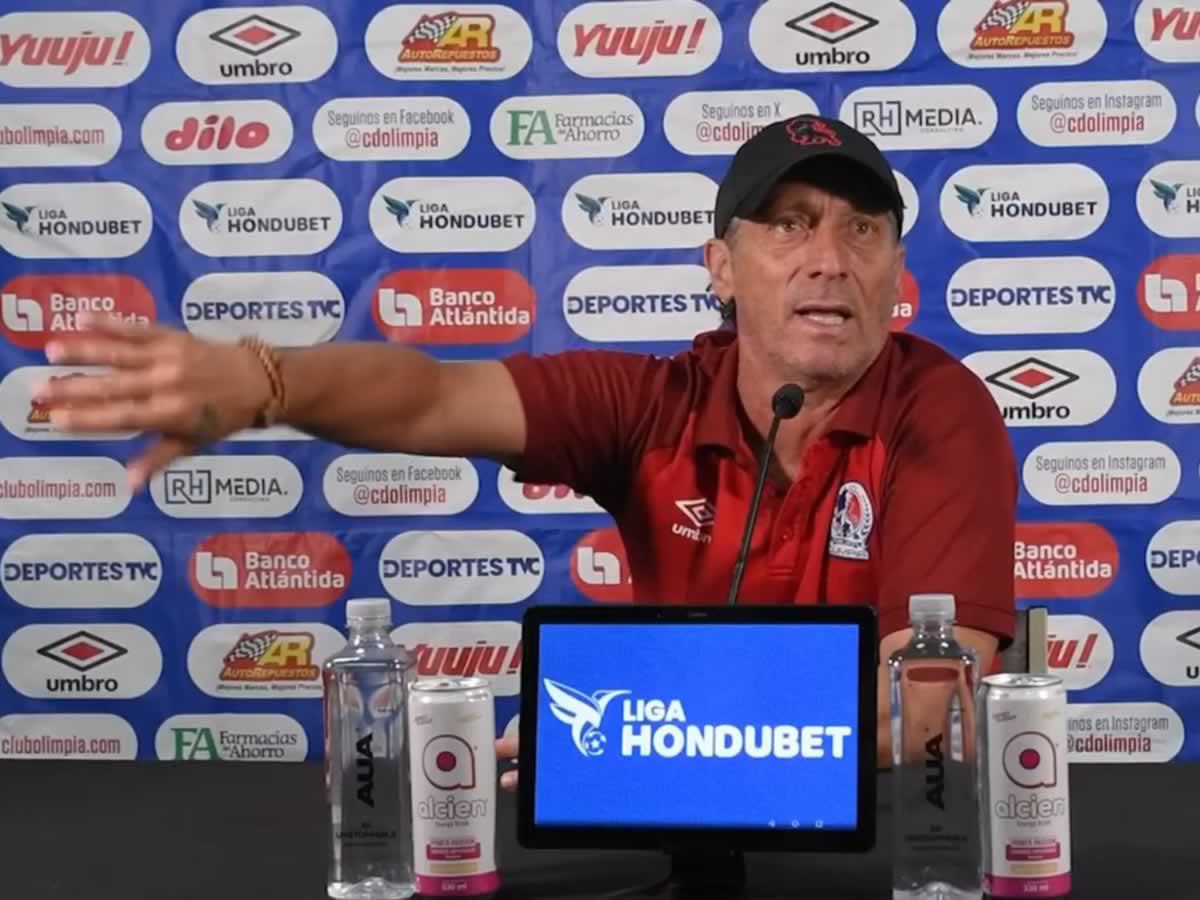 Troglio anuncia baja de Olimpia vs Marathón y por qué no había debutado Oliver Benítez