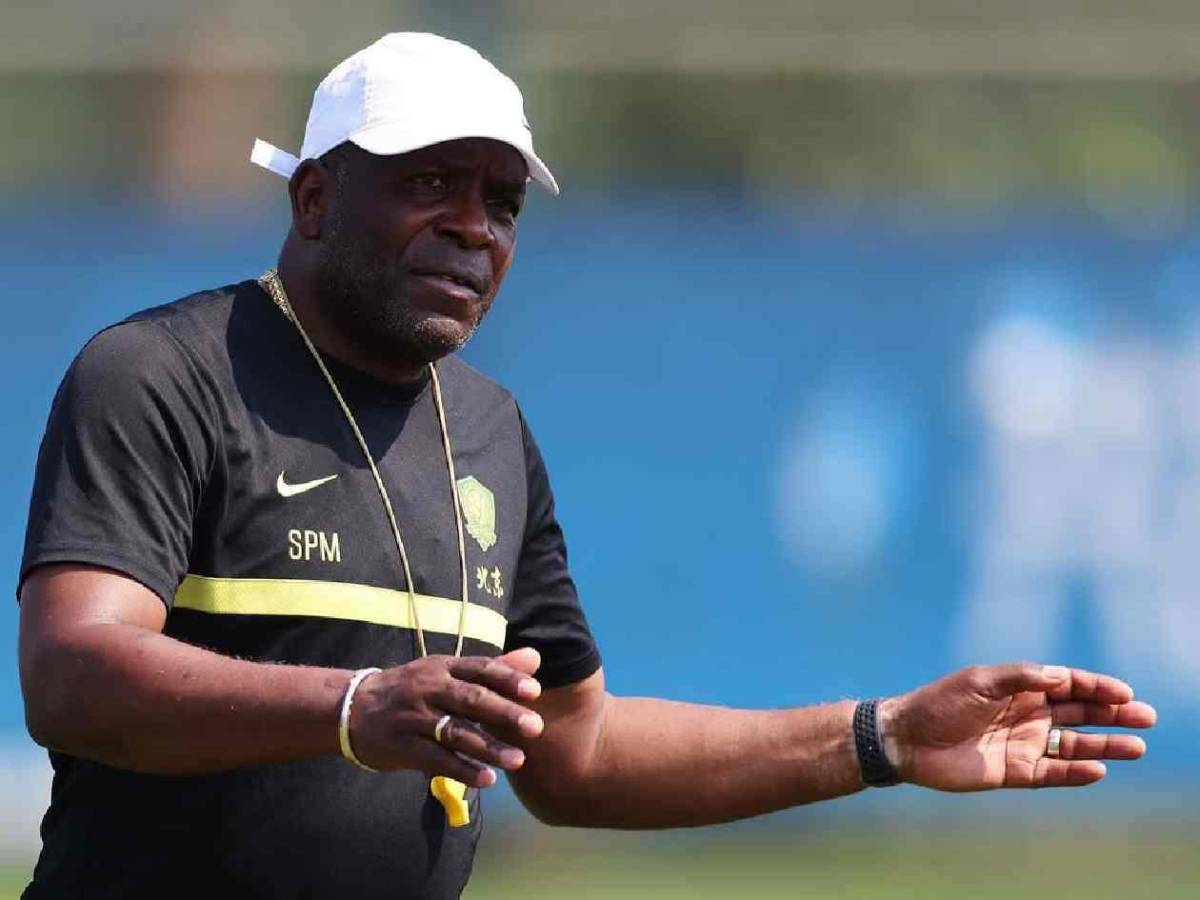 Dejó a Honduras sin Mundial y renuncia: Selección de Concacaf se queda sin DT