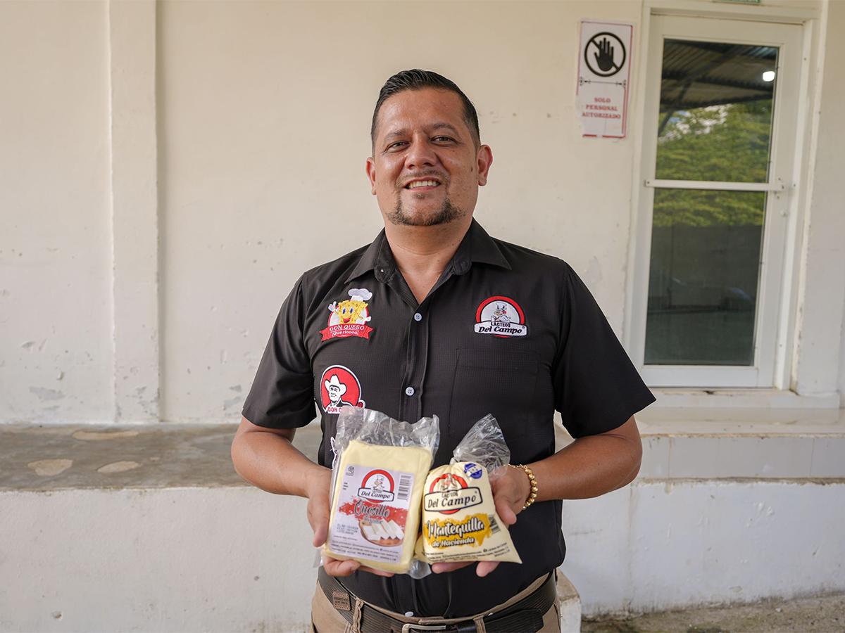 José Israel Hércules es el emprendedor que tocó las puertas de Walmart en el año 2001.