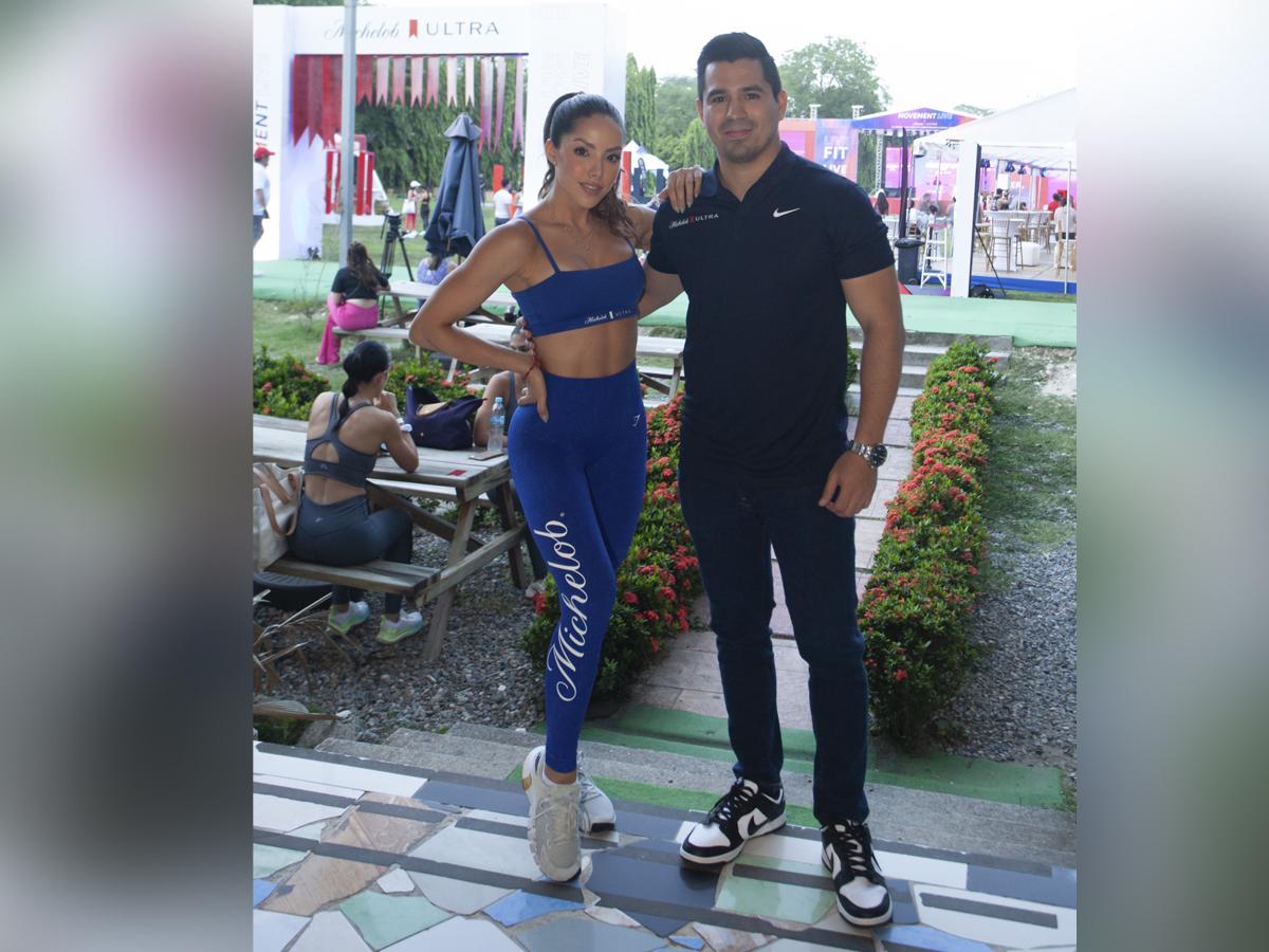 Silvy Araujo junto a Moisés Mata, gerente de marca.