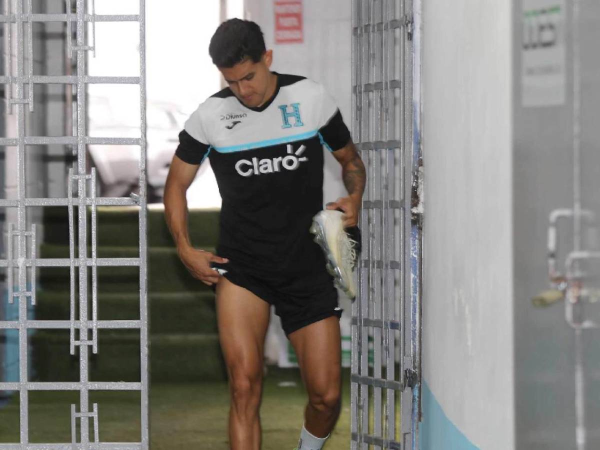 La decisión de Nájar que sorprendió, legionarios presentes y dos no entrenaron