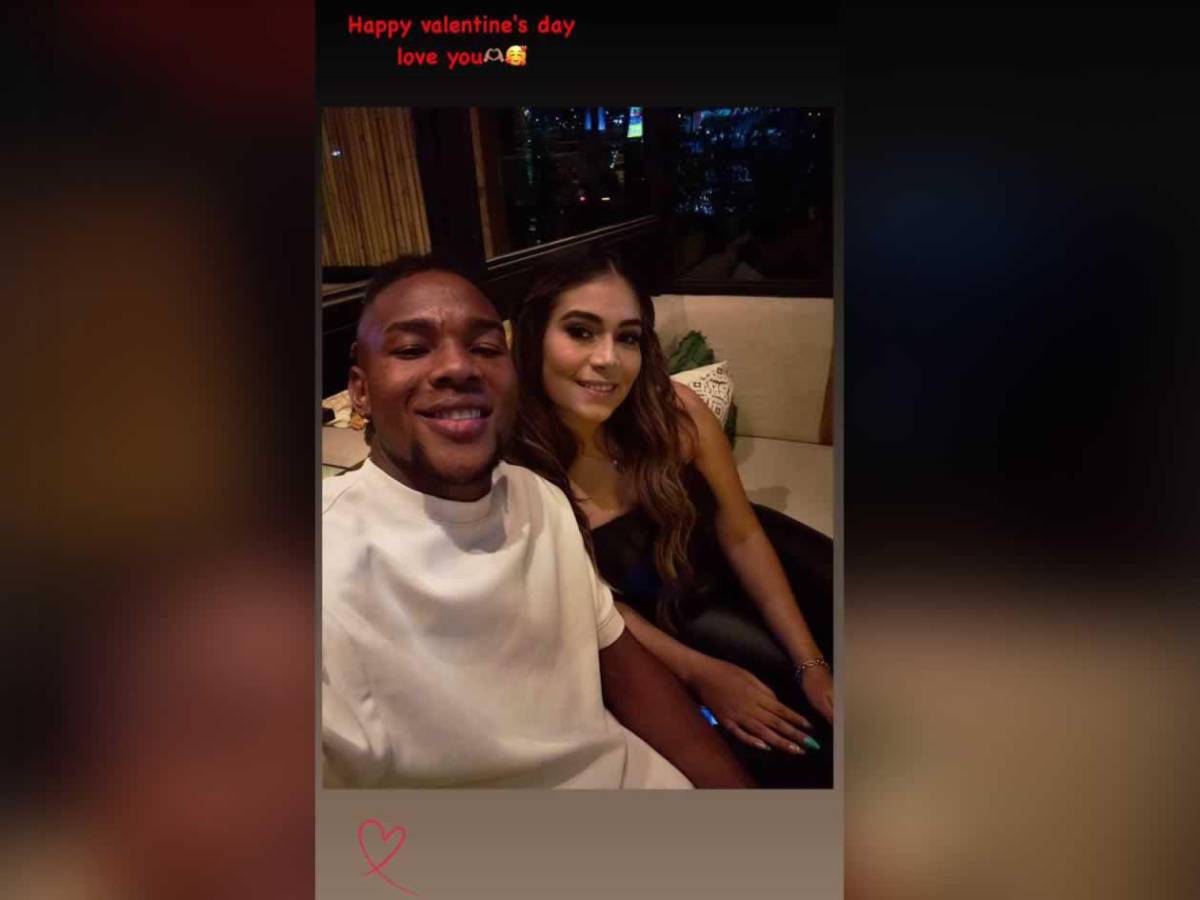 Futbolistas de la Liga Nacional festejan el Día de San Valentín en pareja