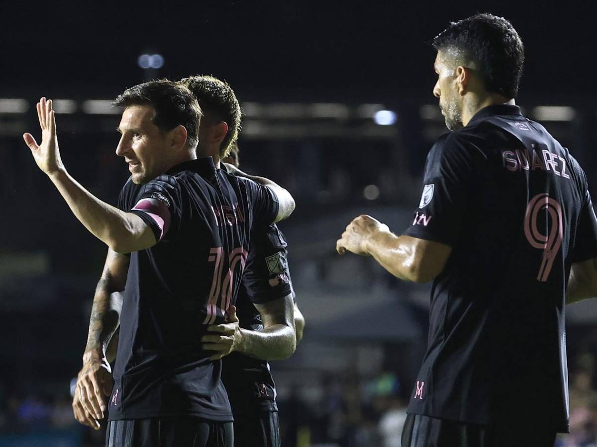 Messi causa locura en Puerto Rico y terrible caída: lo tiraron al suelo y vive insólito momento