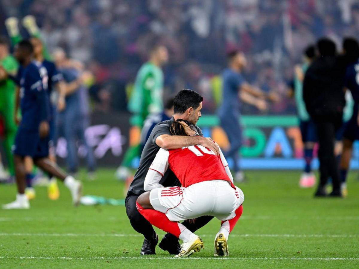 PSG festejó a lo grande, llanto de los jugadores del Arsenal y consuelos