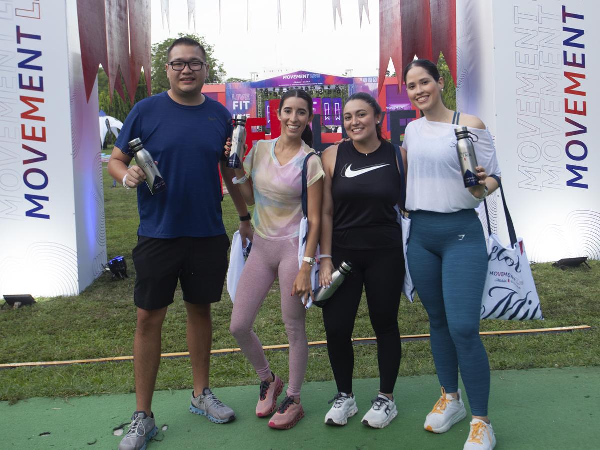 Jonathan Choe, Danaee Collins, María Muñoz y Blanca Panting.