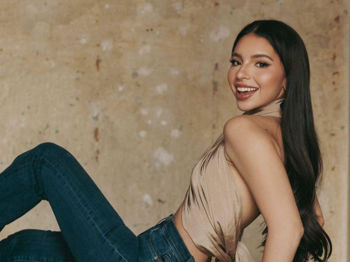 Ángela Aguilar llora en nueva entrevista con Apple Music