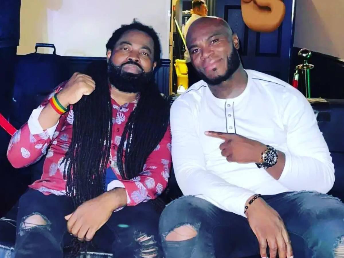 Samuel Caballero revela por qué besó a Cuauhtémoc: Se lo soné en la oreja