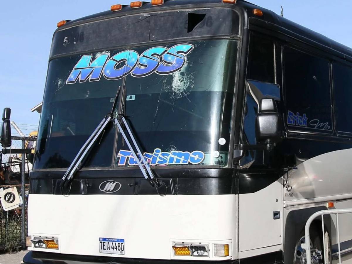 Said Martínez, víctima de los disturbios entre las barras de Motagua y Olimpia