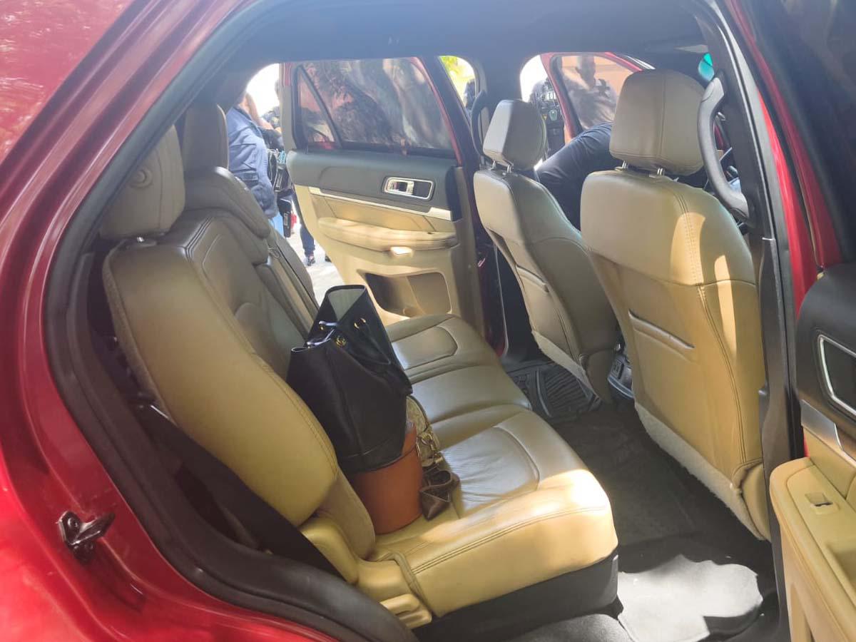 200 mil dólares y 150 paquetes de cocaína decomisan a mujeres en camioneta en Choluteca