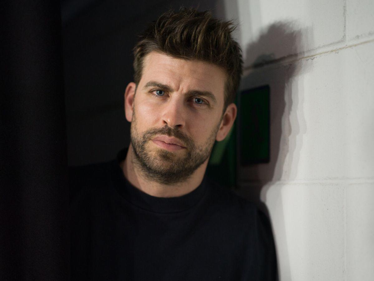 Piqué quiere darle una miseria a Shakira por la venta de su casa