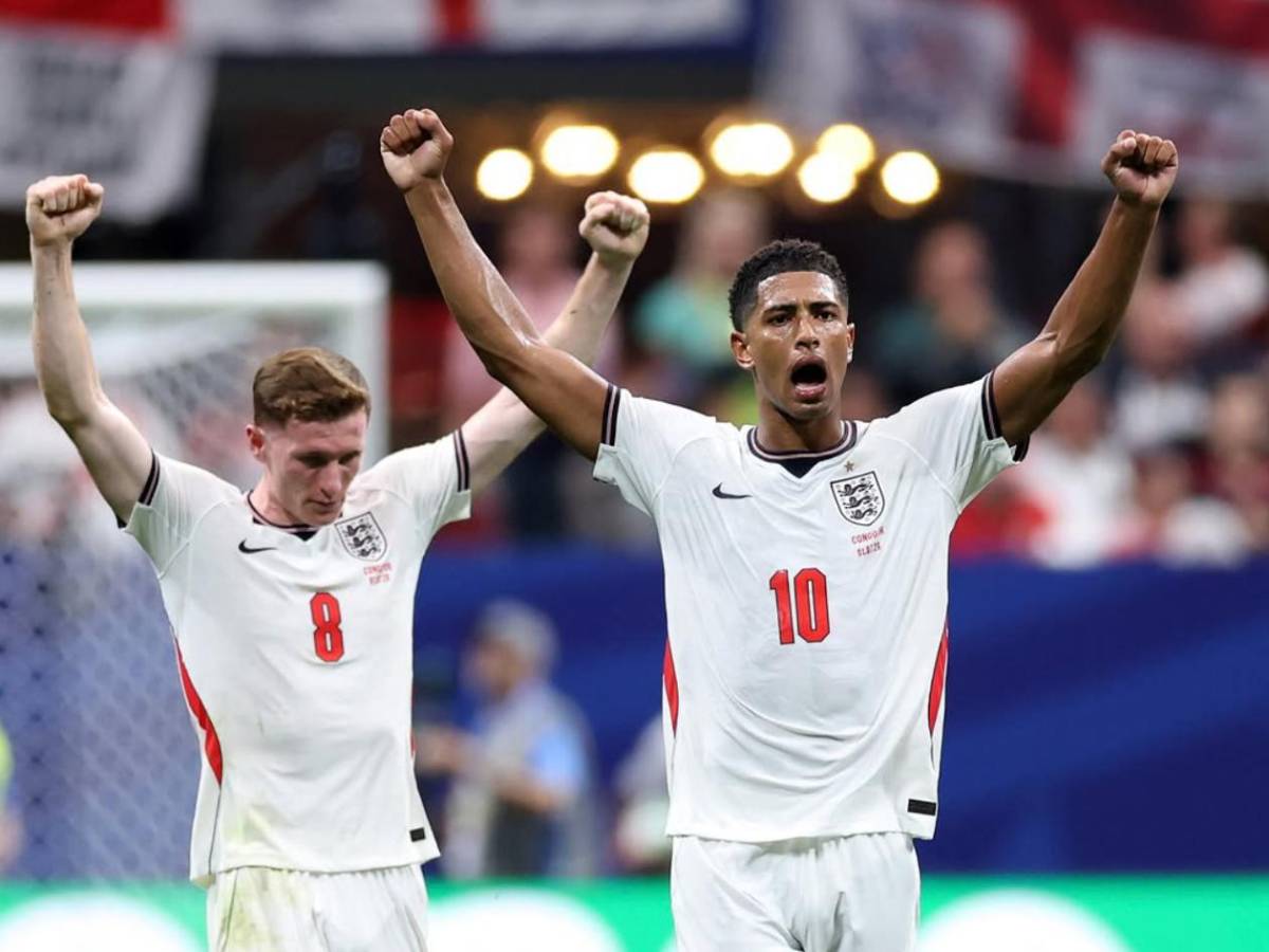 Hombre armado irrumpe concentración de Inglaterra en pleno Mundial: Así terminó el susto