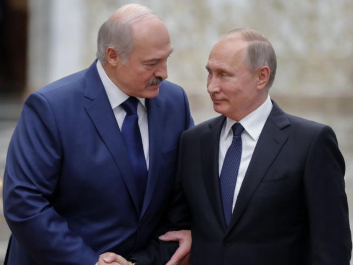 Presidente de Bielorrusia asegura que Putin le prometió hacerlo coronel del ejército ruso