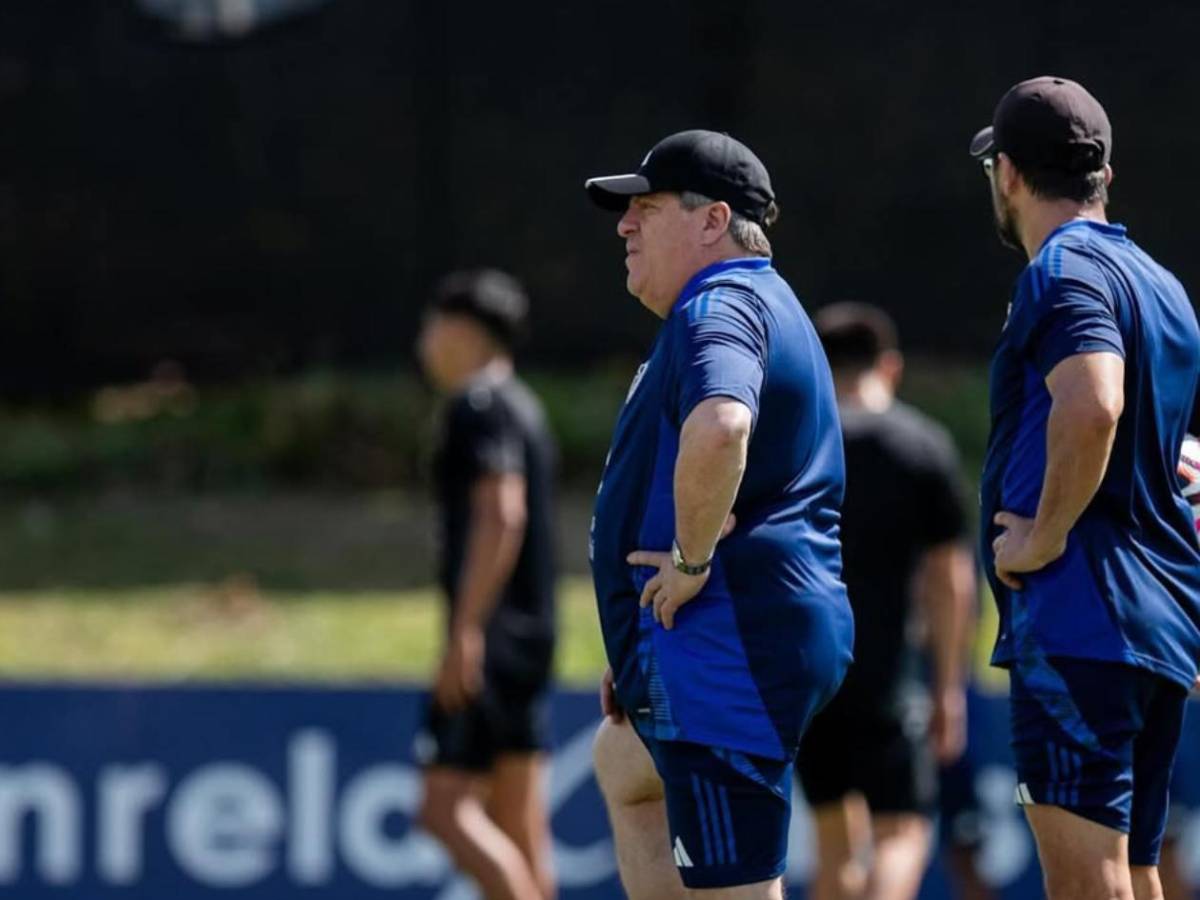 Piojo Herrera lo revela: Anuncia su decisión tras rumor de salida de Costa Rica