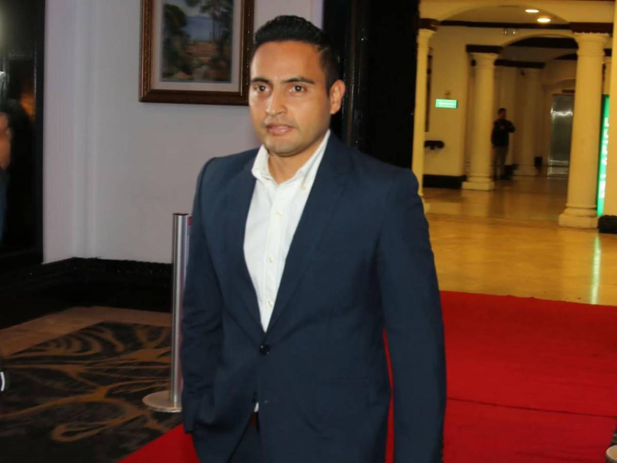 Premios DIEZ: Bellezas, mundialista y personalidades engalanaron el evento