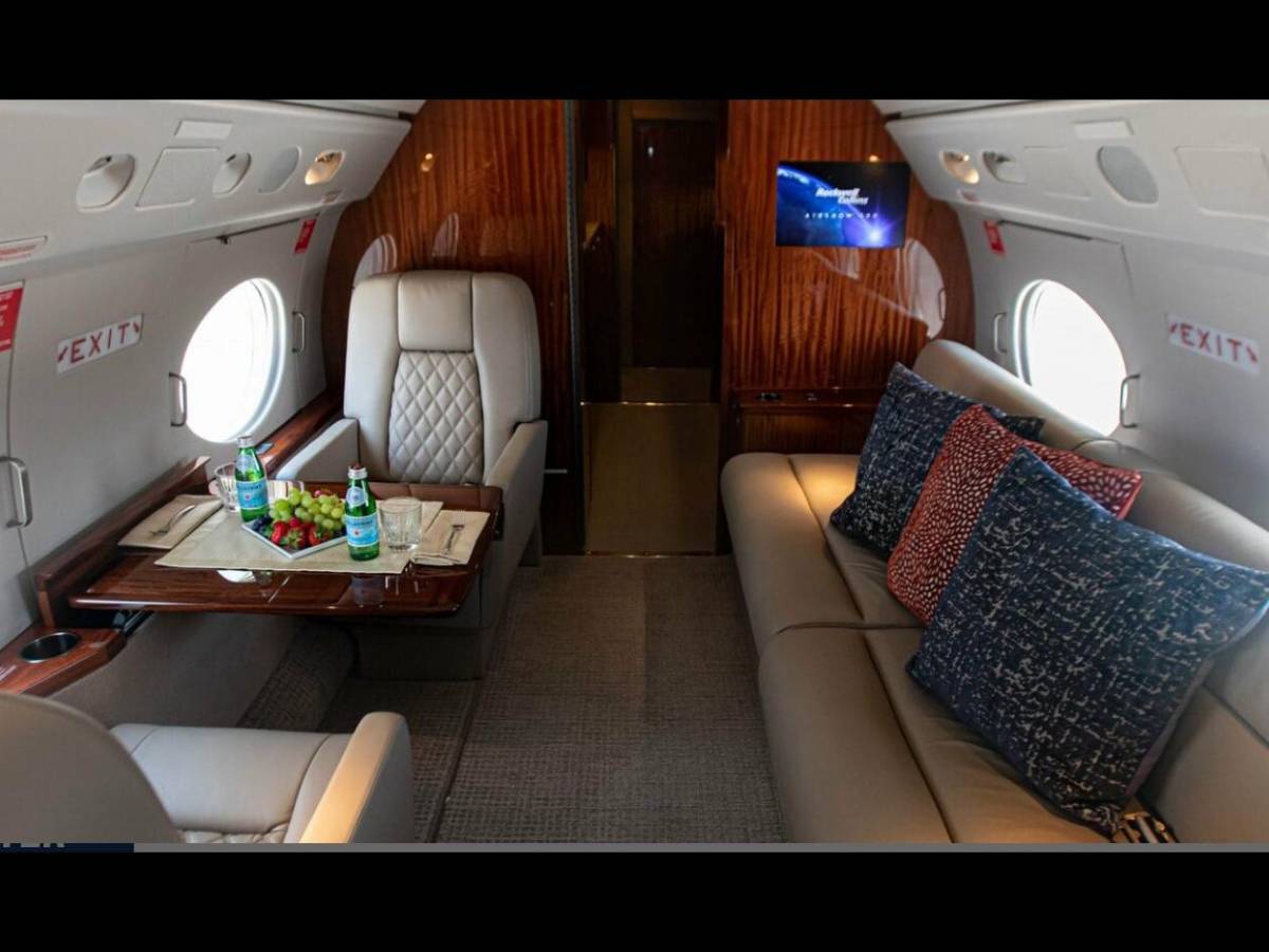 Así es el lujoso jet privado en el que llegó Floyd Mayweather Jr a Honduras