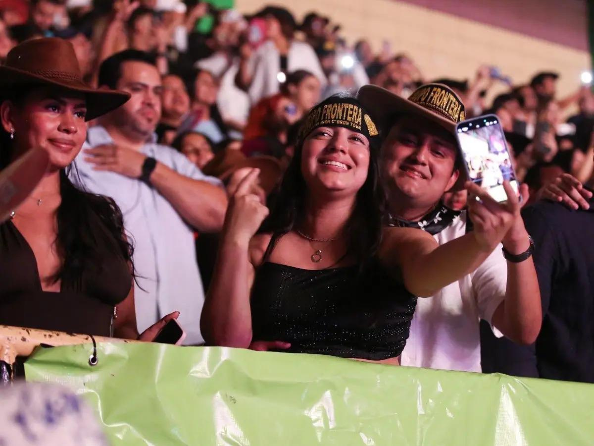 Así se vivió el primer concierto de Grupo Frontera en Honduras