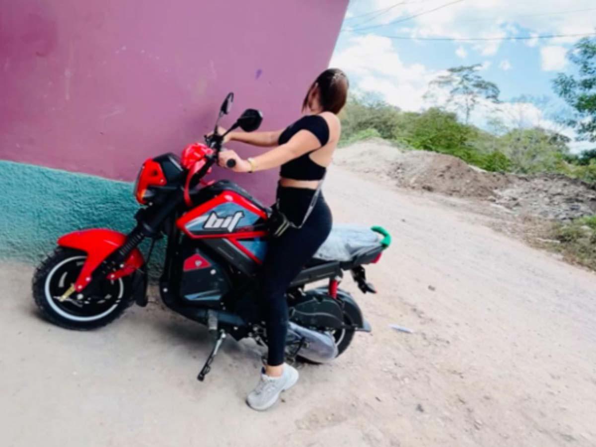 “Que te pares, perr...”: le gritó el sicario a Yamileth Bonilla cuando iba en su moto