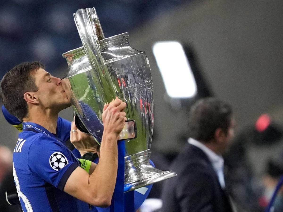 Real Madrid anuncia baja, petición de Mourinho y Barcelona sufre nueva salida