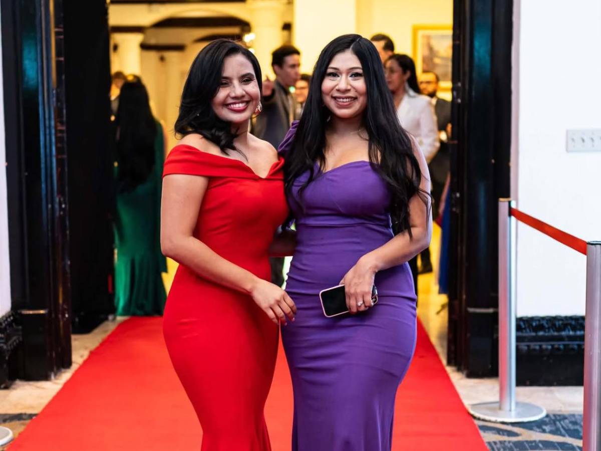 Premios DIEZ: Bellezas, mundialista y personalidades engalanaron el evento