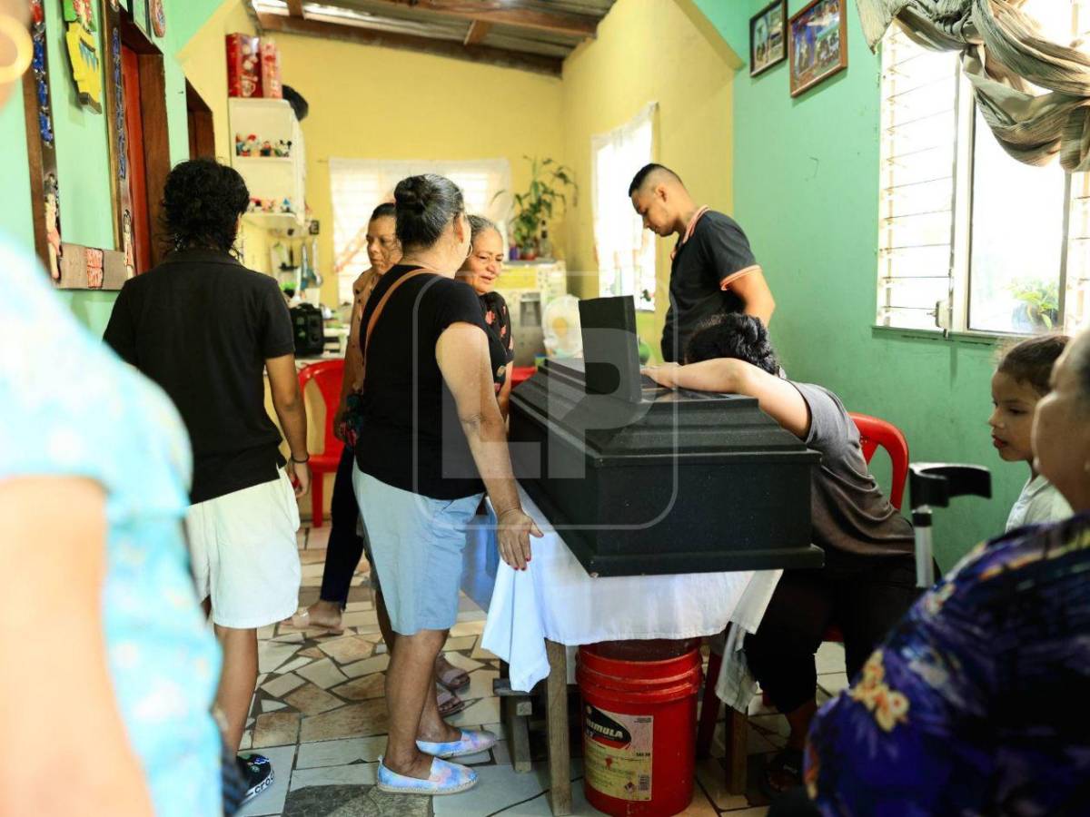 “Alexis no tiene culpa: abuelo de niños fallecidos en Omoa sobre conductor de mototaxi