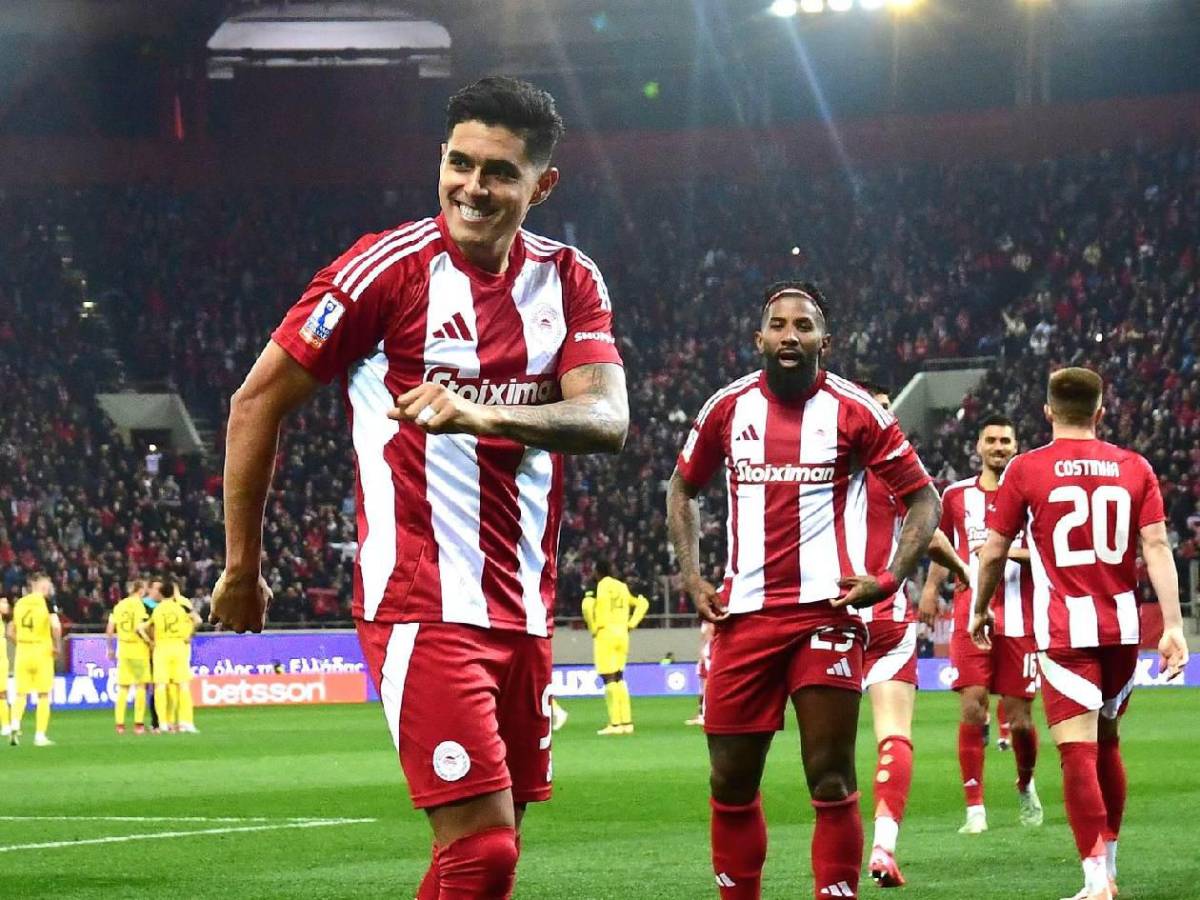 Show de Luis Palma en Grecia, ‘lujo’ del hondureño y mensaje del Olympiacos