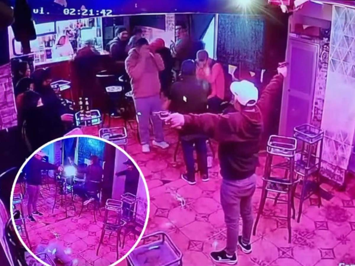 Horror: Cámaras captan despiadado asesinato de exfutbolista Wilfredo Puma en una cantina