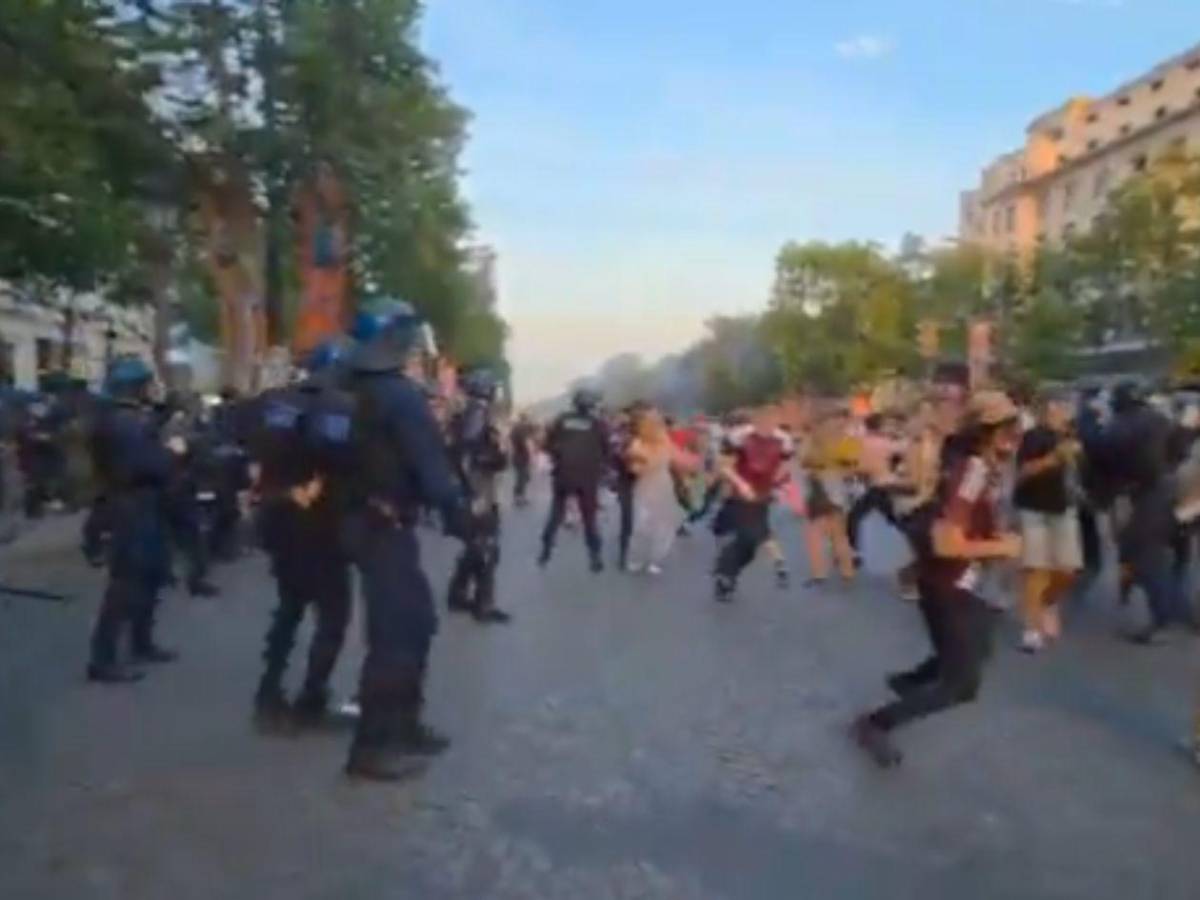 Caos en París: cientos de detenidos y heridos empañan la fiesta del campeón PSG