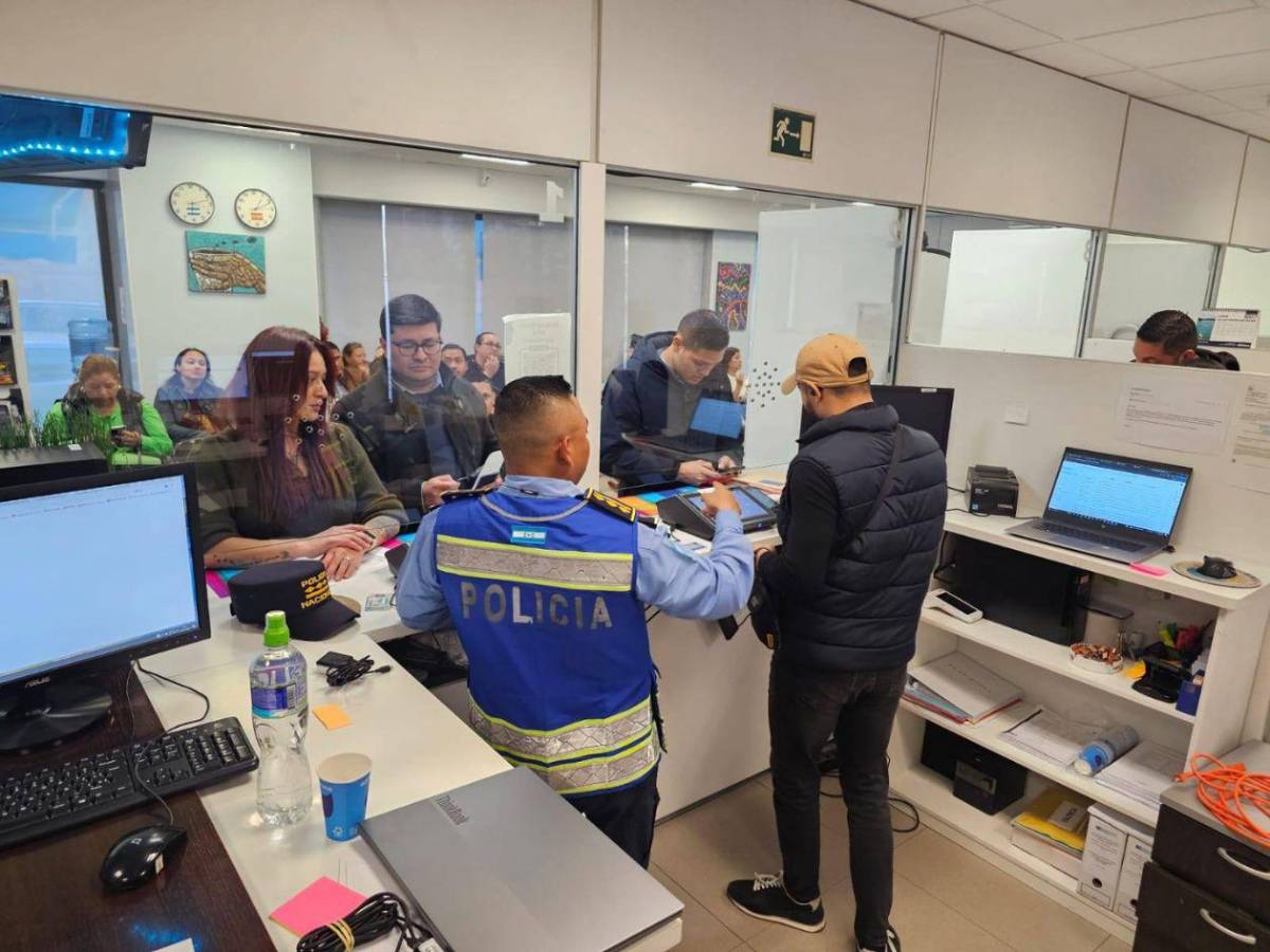 ¿Hasta cuándo estará Tránsito renovando licencias a hondureños en España?