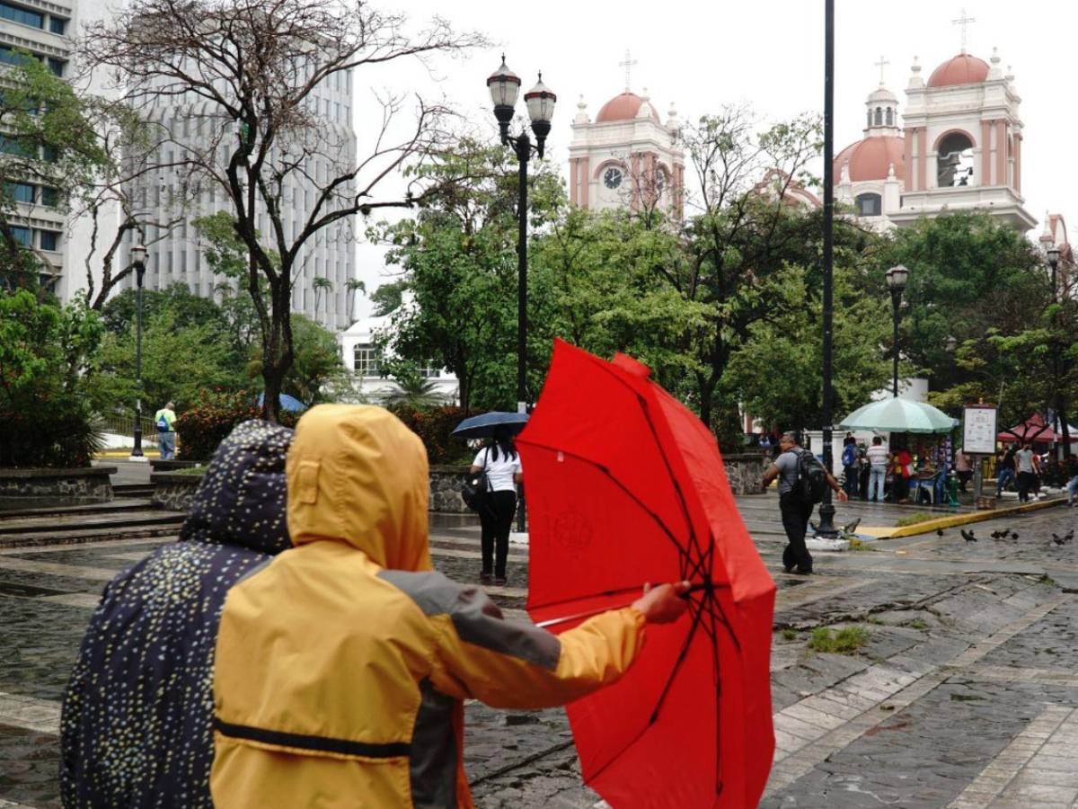 A sacar paraguas: onda tropical afectará a Honduras a partir del miércoles 30 de septiembre
