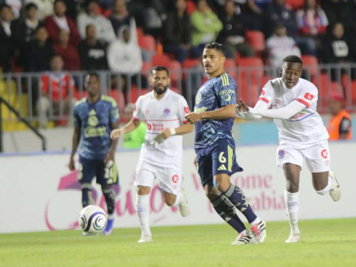 Olimpia se derrumba ante América, dedicatoria de Jorge Álvarez y novia de futbolista