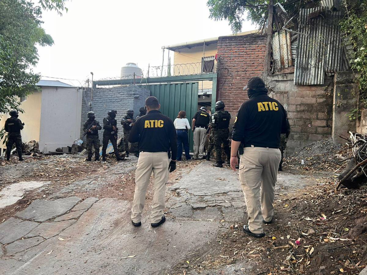 Mansiones y millones: ejecutan operación contra supuesta red de lavado de activos